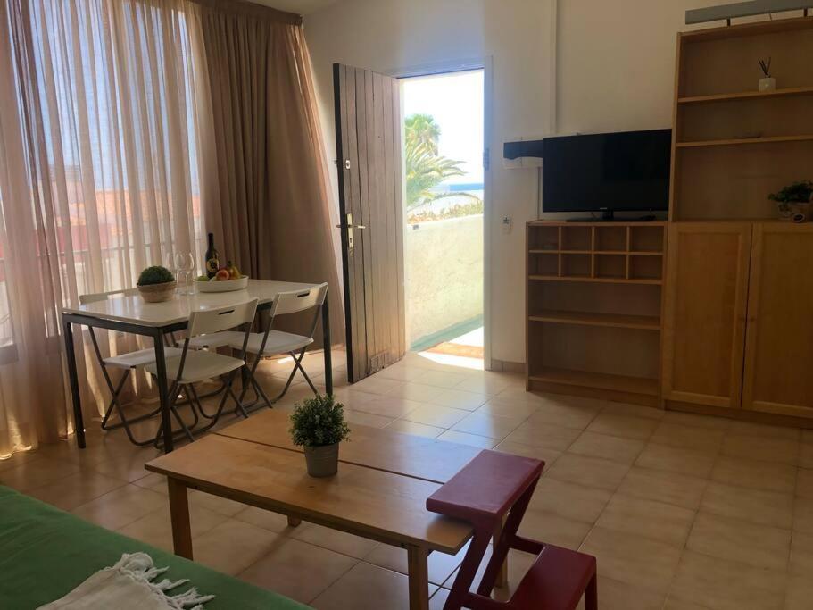 Playa Troya Apartment At The Beach Плая де лас Америкас Екстериор снимка